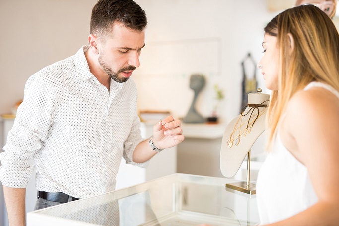 A Man's Guide to Buying Her the Perfect Diamond A Man's Guide to Buying Her the Perfect Diamond