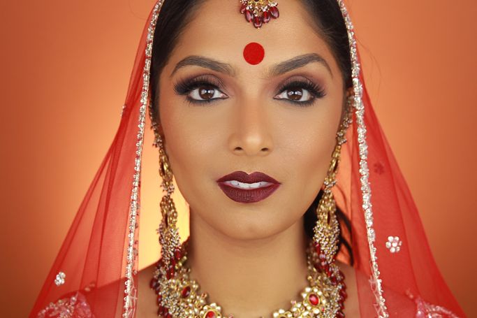 5 Desi Beauty Bloggers You Need To Follow 5 Desi Beauty Bloggers You Need To Follow