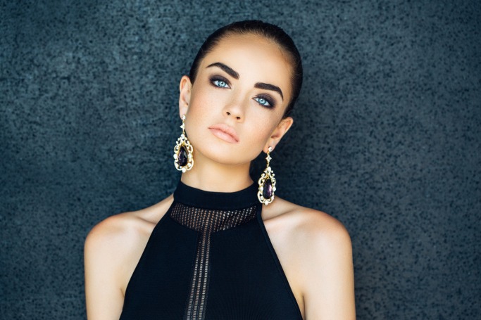 5 Ways To Sweat-Proof Your Makeup 5 Ways To Sweat-Proof Your Makeup