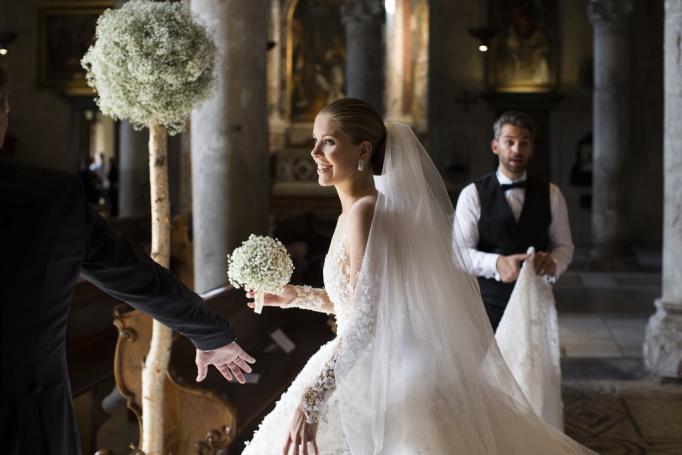 Victoria Swarovski wedding dress Victoria Swarovski wedding dress