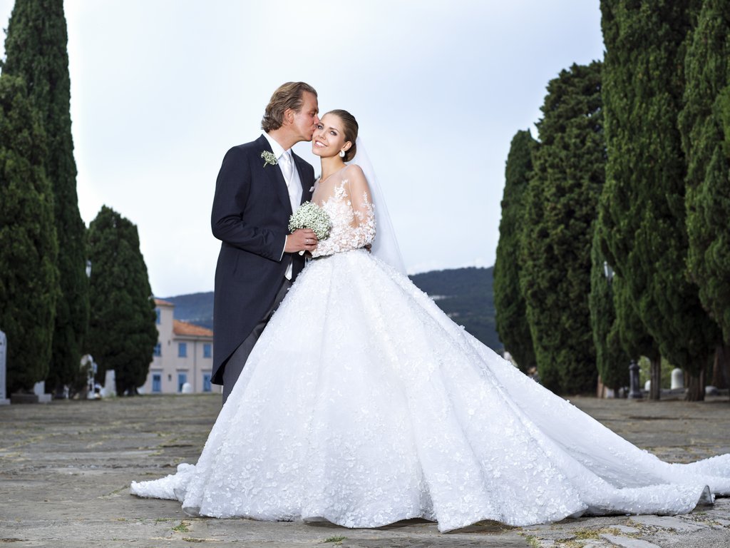 Victoria Swarovski wedding dress Victoria Swarovski wedding dress