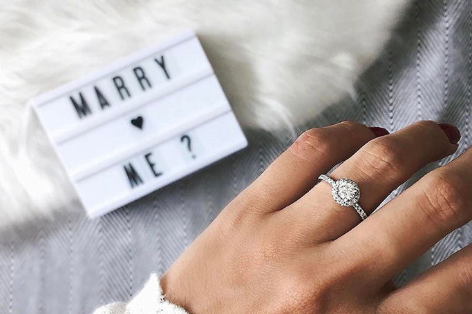 Engagement ring selfies Tips For Taking Photos Of Your Engagement Ring
